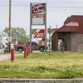Simple Simon's & Eagle's Nest Gas Station