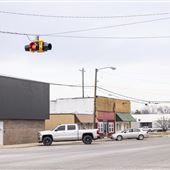 Intersection of W Main St and S McCracken St