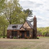 Small Brick House in Dotyville
