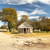 Abandoned White House on HWY 10