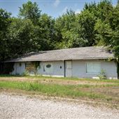 Vacant Building Alluwe Motors