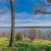 73004 Whispering Oaks Lake House