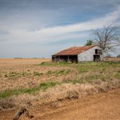 S 520 Rd Metal Barn